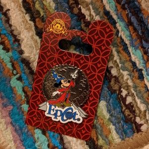 Epcot trading pin